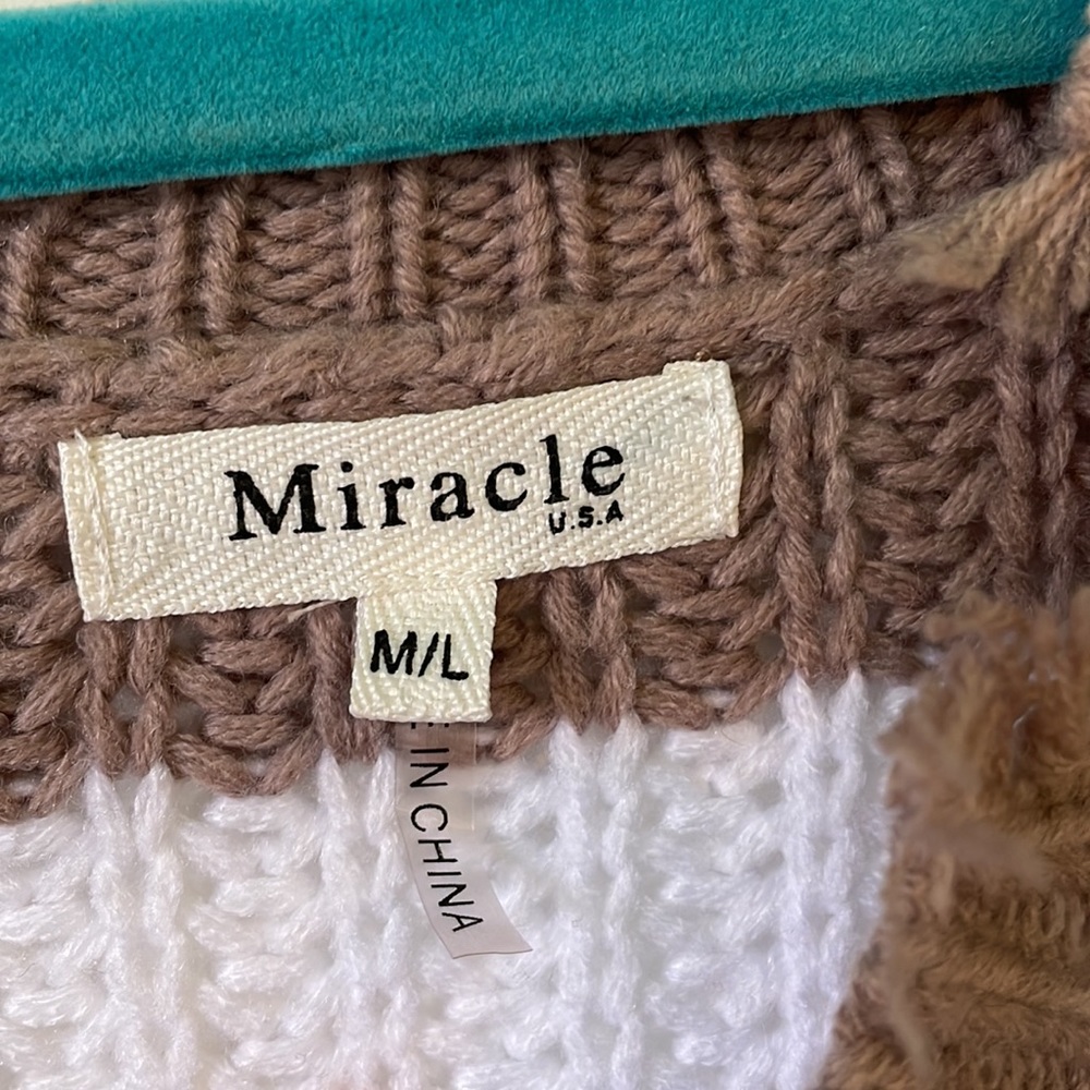 Distressed Cropped Sweater - Picture 2 of 7